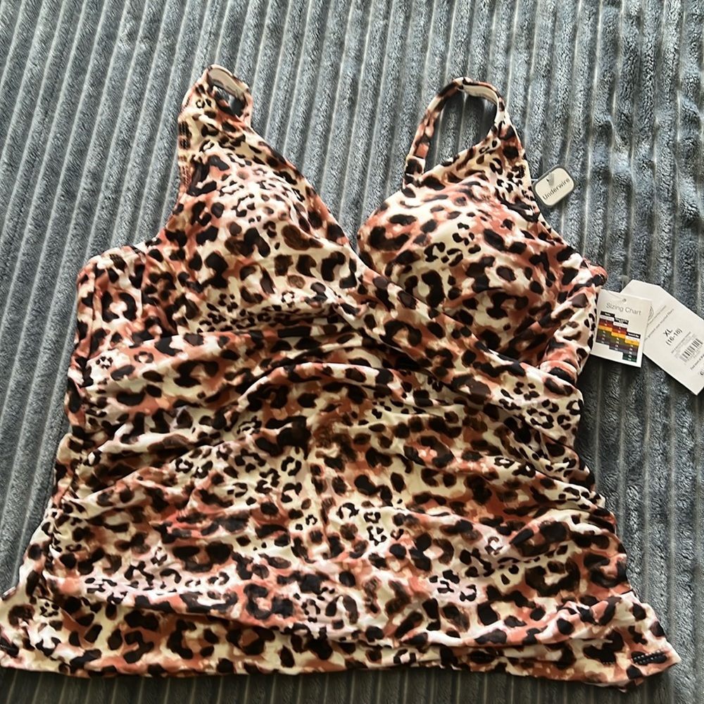 Time and Tru underwire leopard print Tankini XL